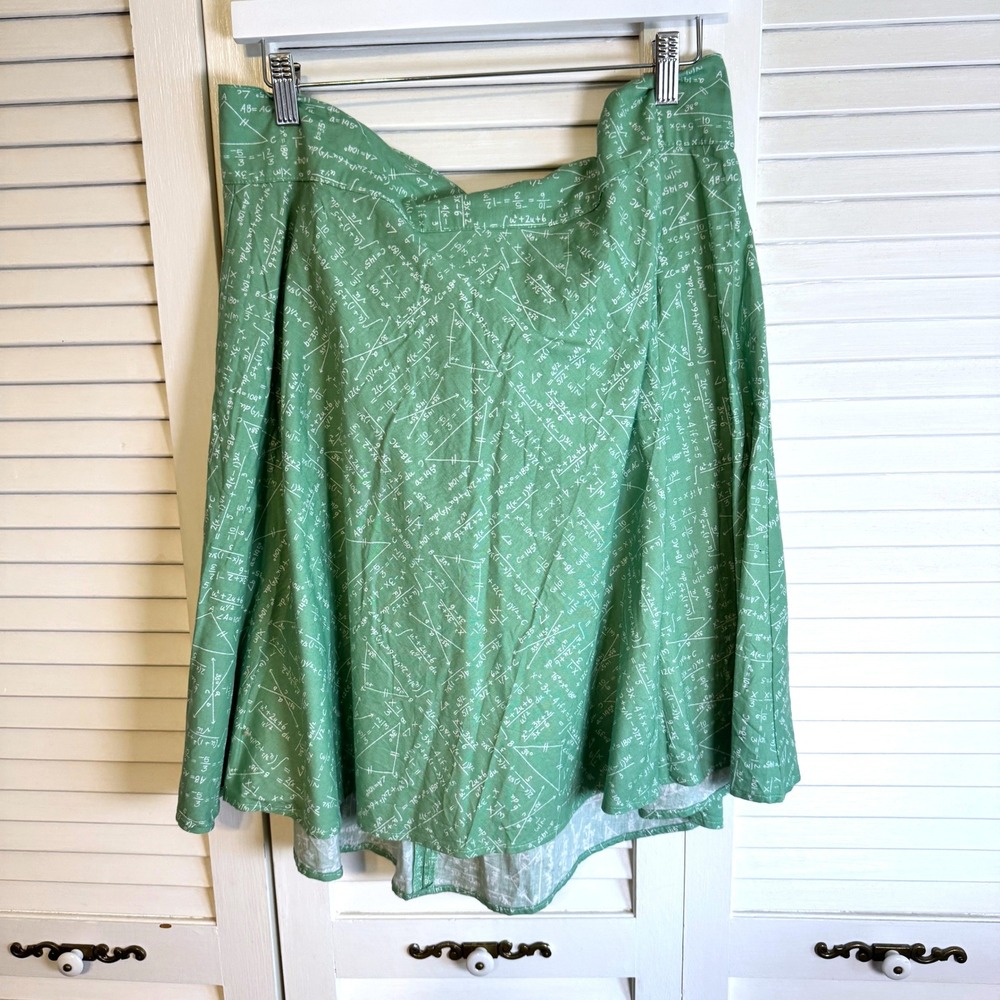 Retrolicious Mod Cloth A-Line Skirt‎ Math Equation Print 1X Green Womens Teacher